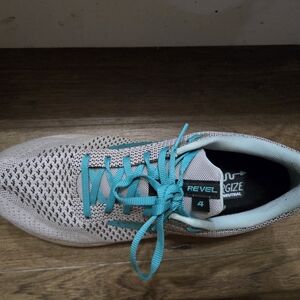 Brooks Women's Revel 4 Athletic/Running Shoes - Light Gray and Teal